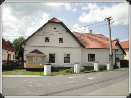 Bobulov rodný dom v Dovalove